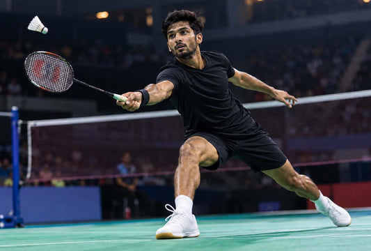 How to Serve in Badminton: Short & Flick Serve Techniques