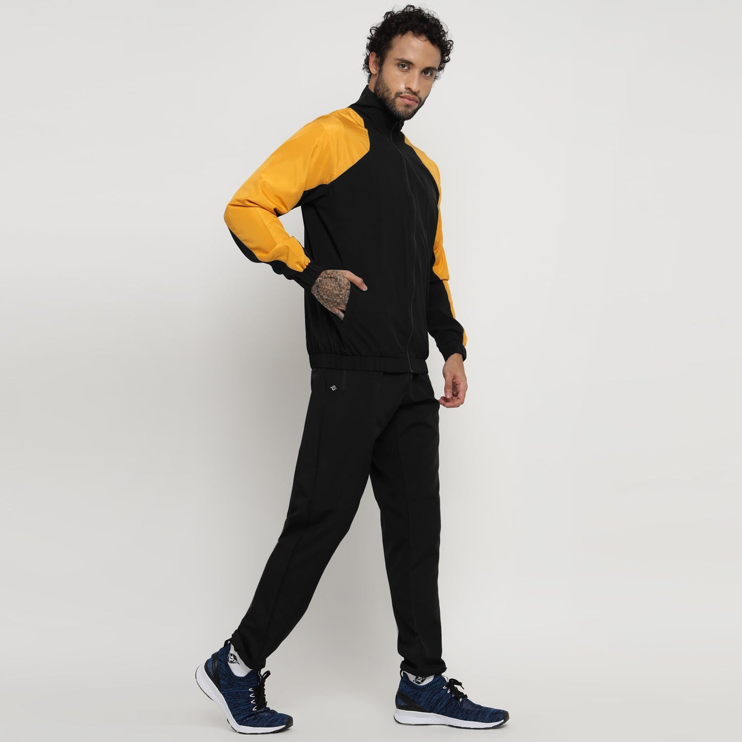 Black/Golden Yellow