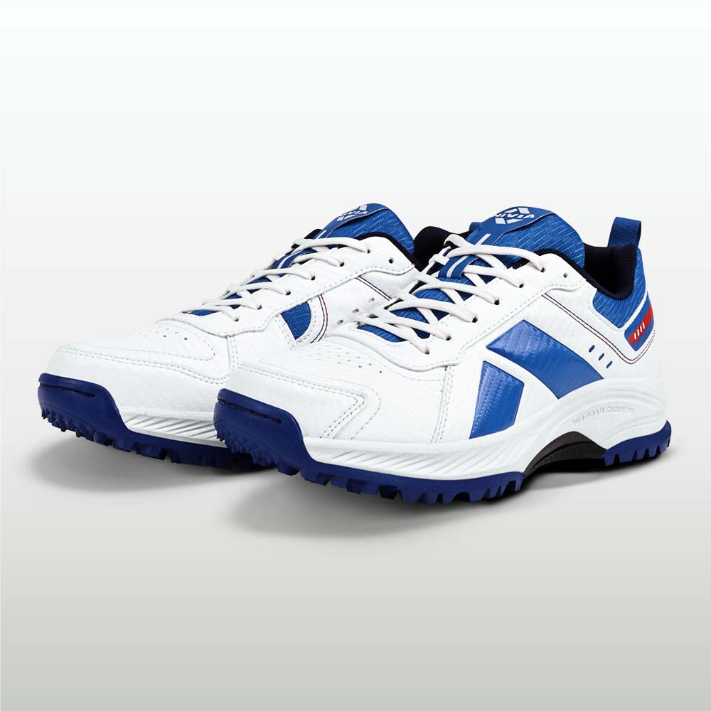 Hat Trick Cricket Shoes