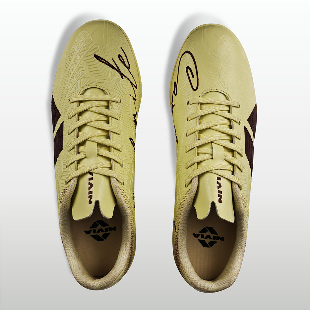 Carbonite 8.0 Crest Turf